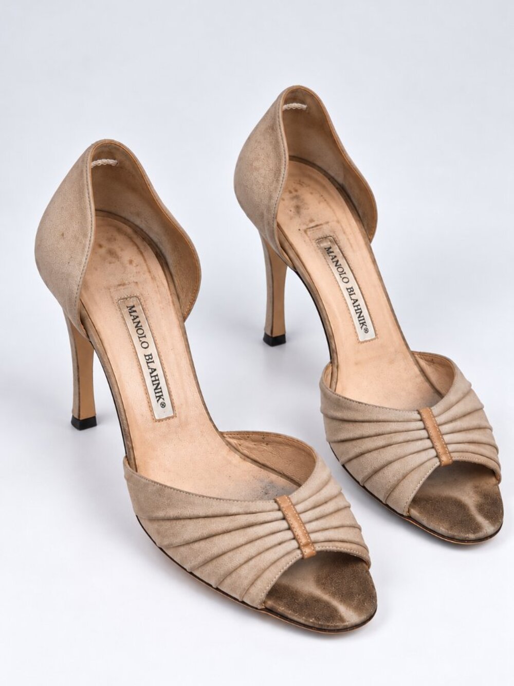 Manolo Blahnik Beige Suede D’Orsay Peep Toe Pumps Heels EU 40 Made in Italy